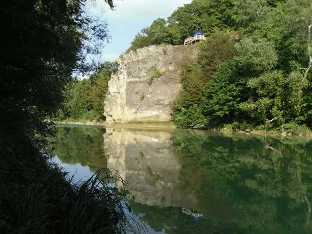Скала Спасения или Петушок у реки Псекупс в городе Горячий Ключ