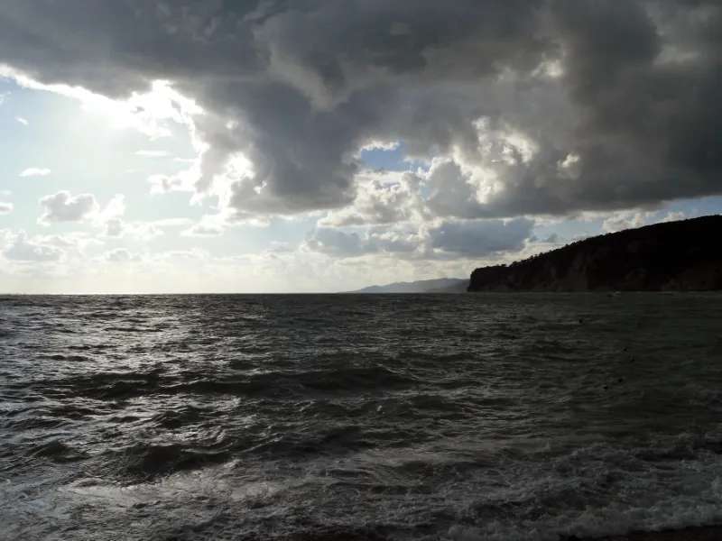 Чёрное море у берега городского округа Геленджик