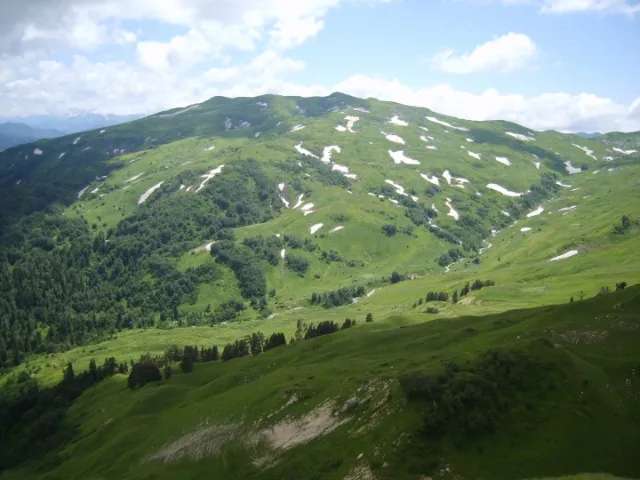 Гора Гузерипль вид с перевала Геймановские Ворота