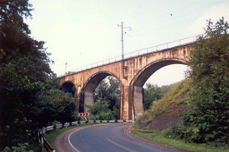 Современное фото ж/д моста через ручей Индюшка