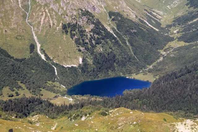 Озеро Кардывач, вид с отрога горы Кутехеку
