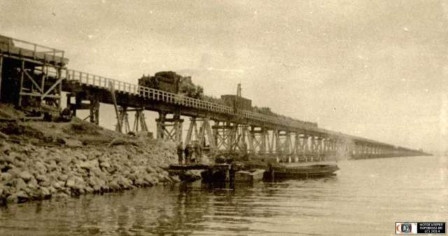 Советский ж/д мост через Керченский пролив