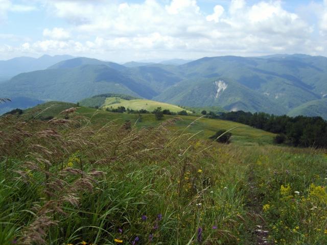 Вид с горы Облего на её северо-западный отрог