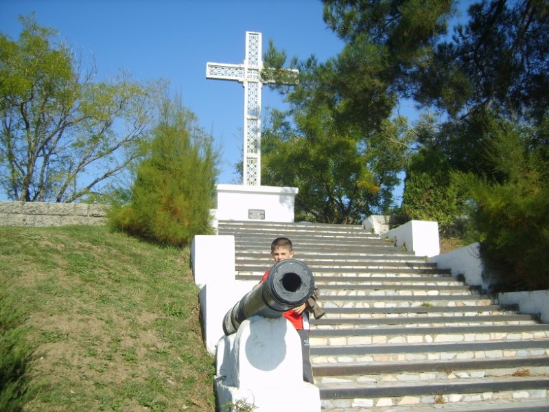 Крест-памятник Архипу Осипову